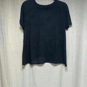 Banana  Republic Linen blend short-sleeved shirt. Ladies size M